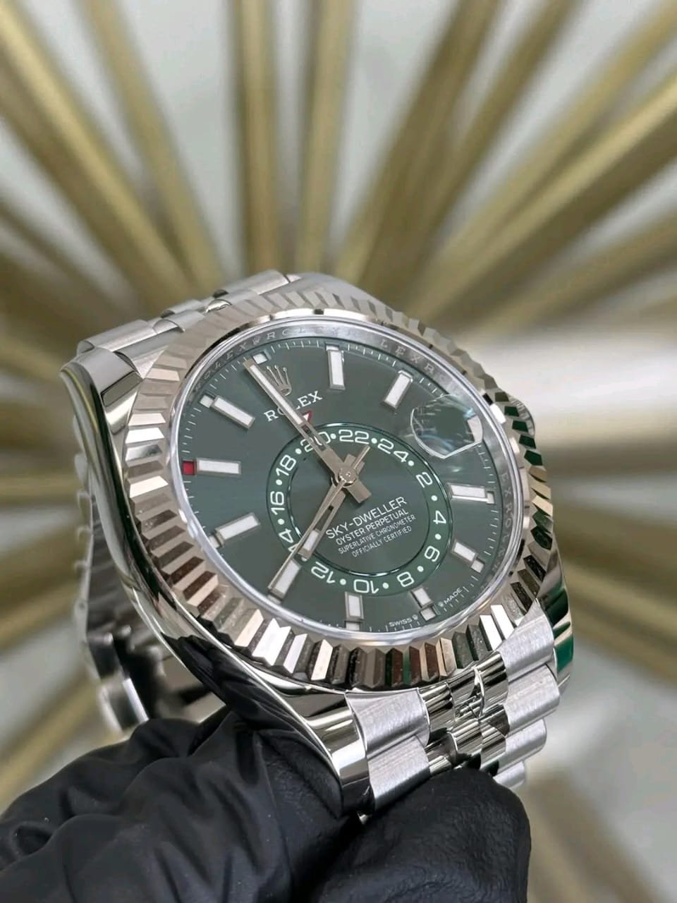green face rolex Rolex Sky Dweller Opposite Case Profile Green Dial