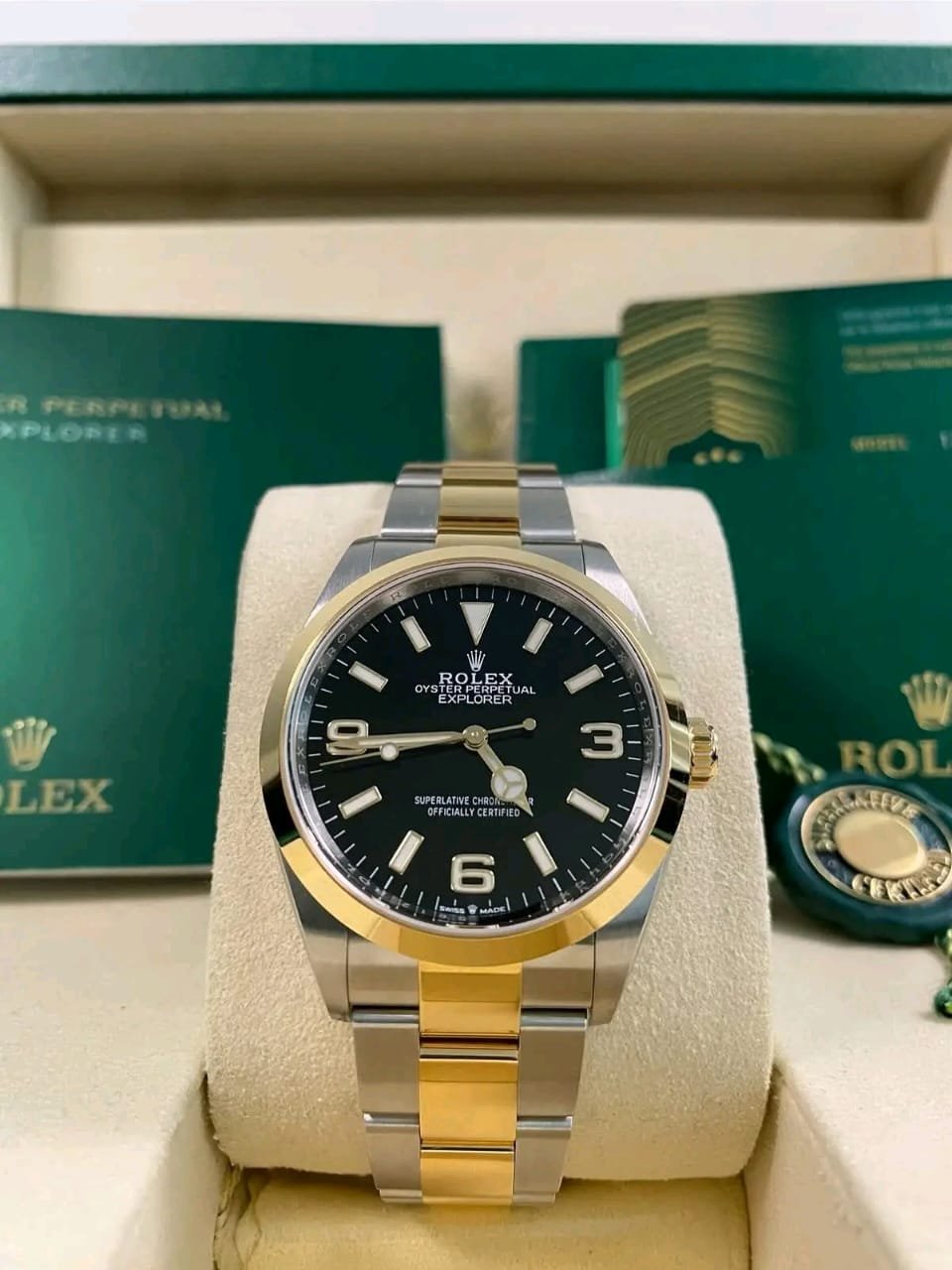 Rolex Explorer 124273 Polished Yellow Gold Bezel Detail