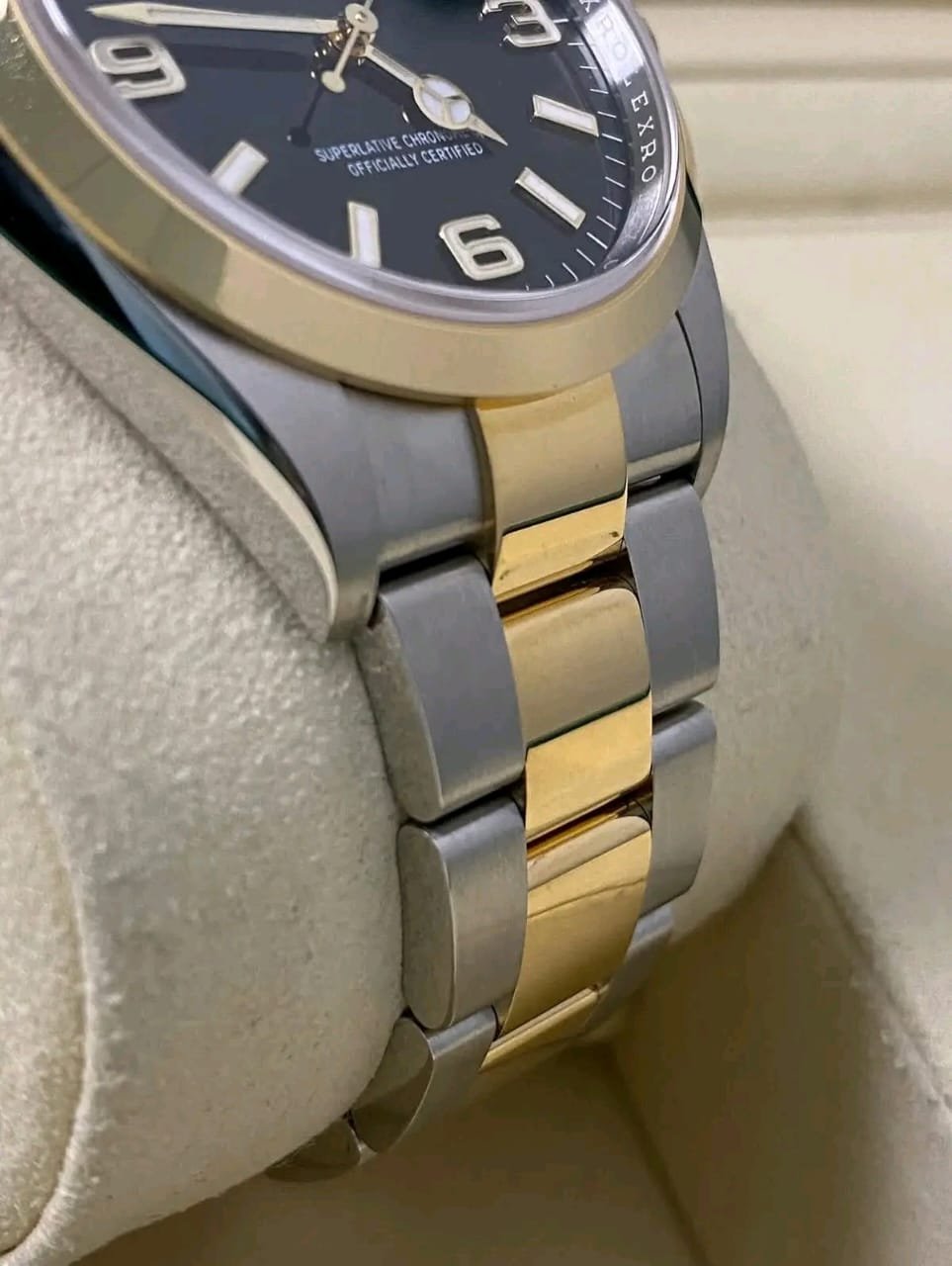 Rolex Explorer 124273 Smooth Oyster Caseback