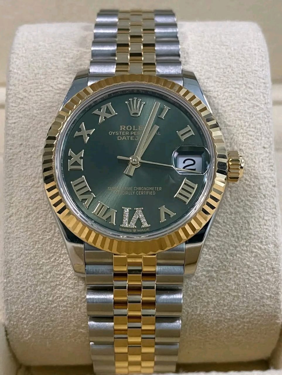 Rolex Datejust 31 Olive Green Diamond Markers Close-Up